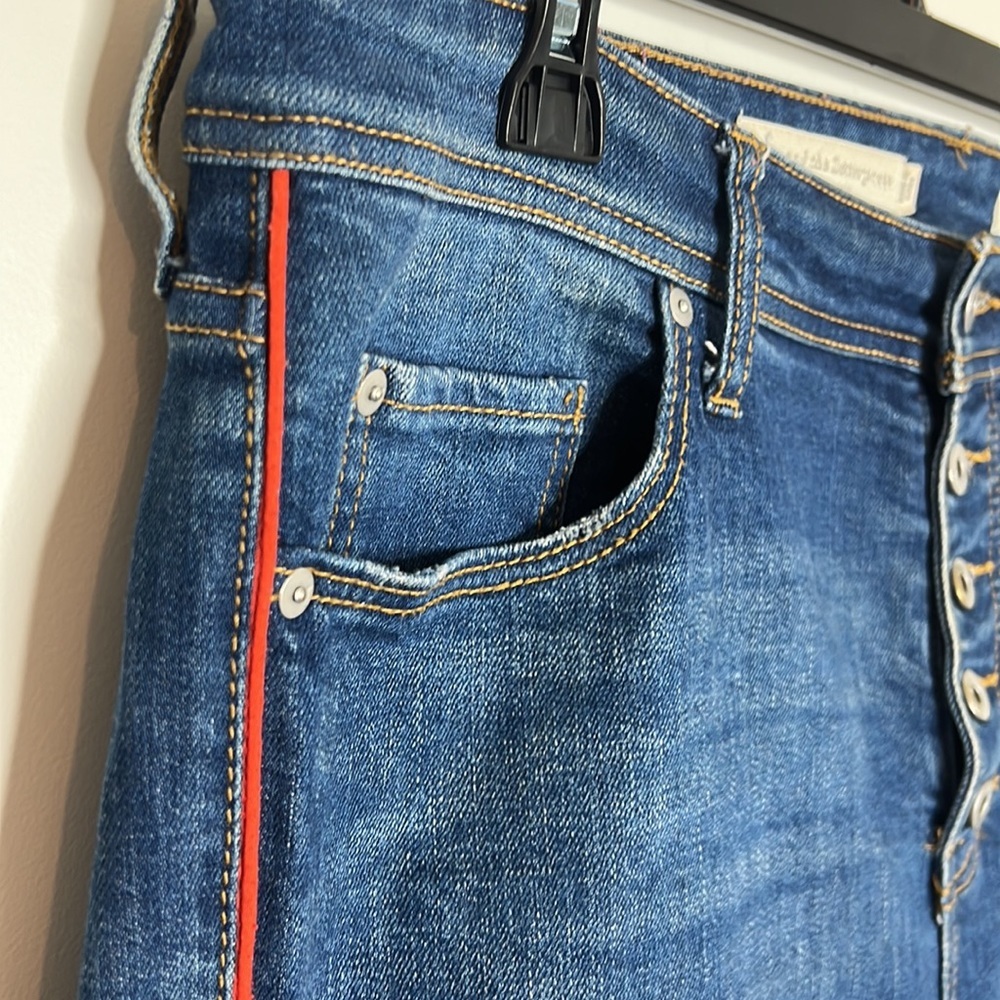 🕶️Anthropologie Pilcro relaxed straight/red piped accent denim jeans 30 - Picture 5 of 10